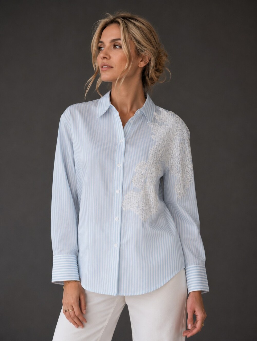 Anne Klein Women's Size Small Embroidery Button Down Shirt - Picture 1 of 11